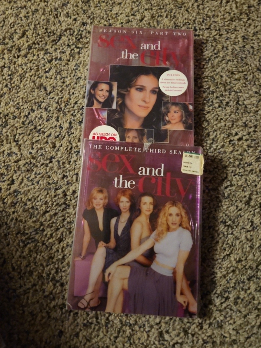 Sex and the City — Complete Third Season (Pink)